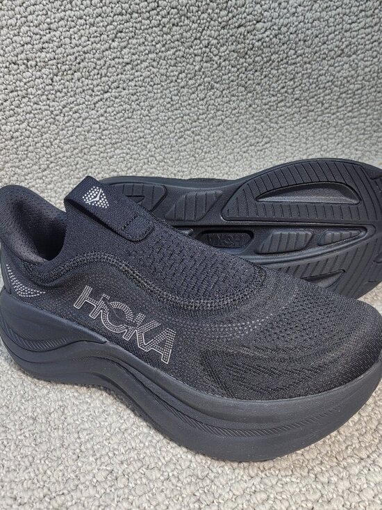 1168877-WWH_1.png?_s=RAABAB0 Hoka One One Skyward Laceless Women\'s US Size 8B Black 1168877 BBLC